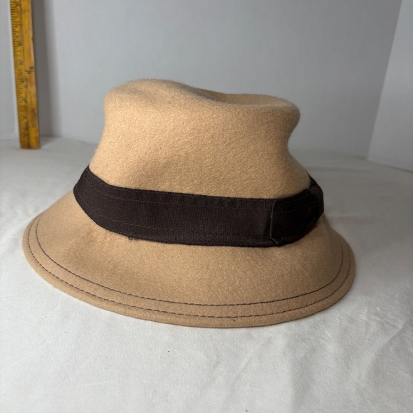 Vintage 100% Wool Doeskin Felt Hat Tan/Brown with Ribbon +Bow - Picture 9 of 9